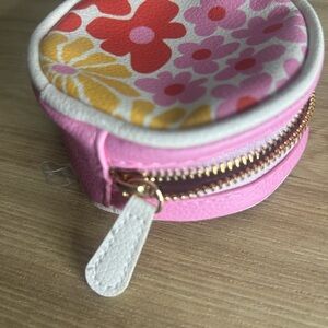 NWOT Francesca’s Floral Medicine/Pill Case